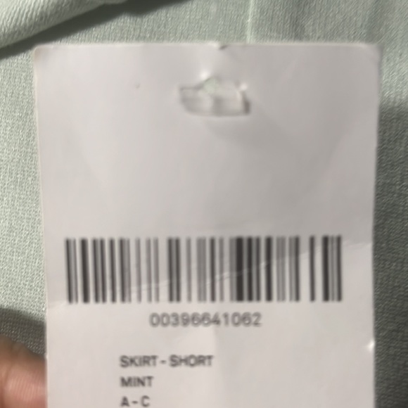 Sage green mini skirt - Picture 4 of 4